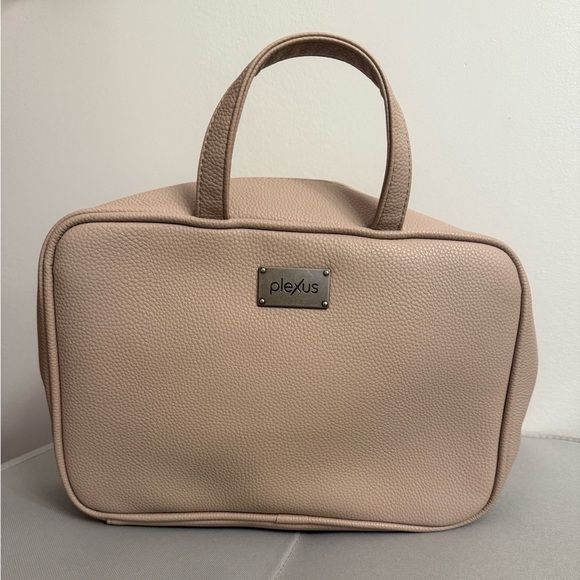 Handbags - Large Travel Cosmetic Case